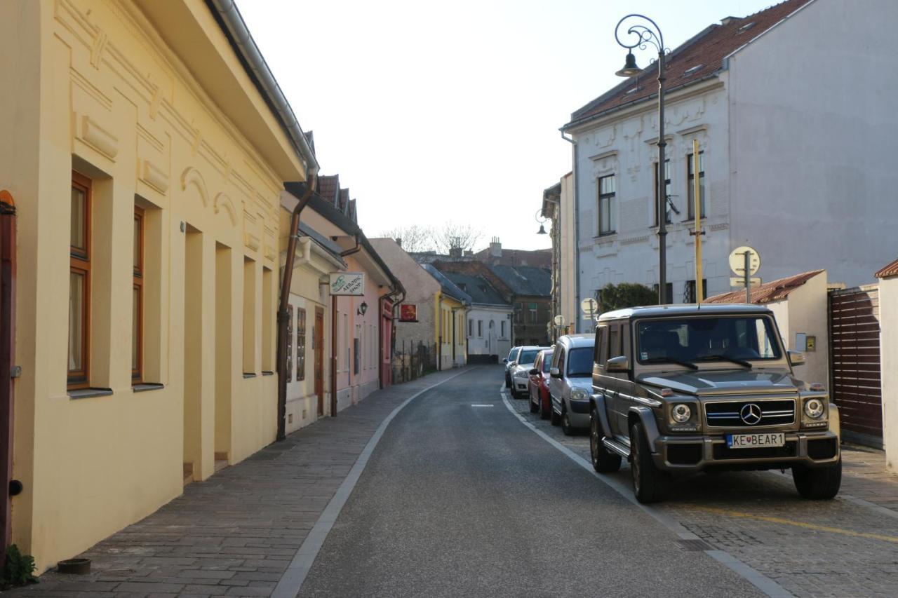 Zumaapartment Kosice Luaran gambar